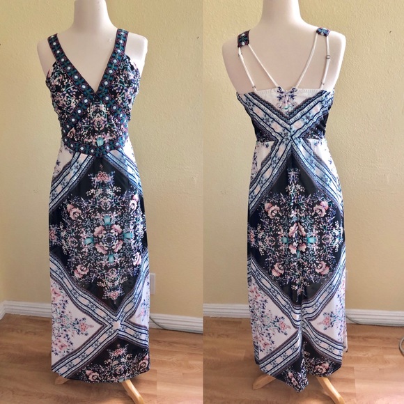 Lulus Dresses & Skirts - Boho maxi dress